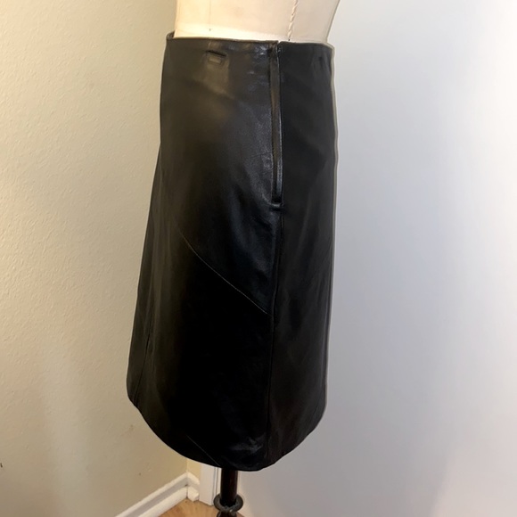 VINTAGE 90’s | LEATHER SKIRT | 4 - Picture 2 of 5